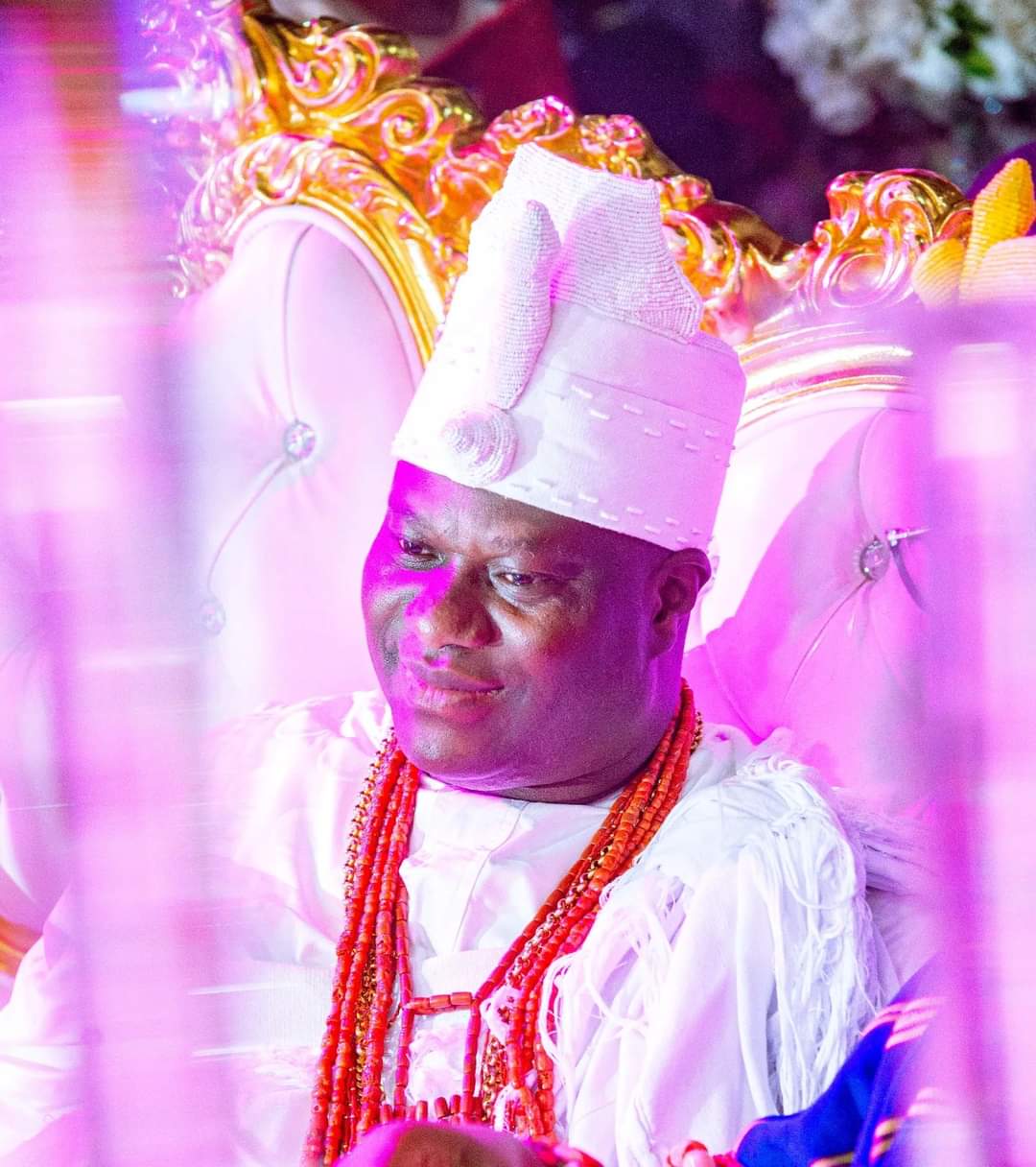 you-can-t-force-yourself-on-electorate-ooni-cautions-politicians