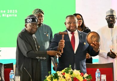 Tinubu Hands Over ECOWAS Leadership To Sierra Leone’s President Maada Bio, Calls For Vigilance, Unity And Inclusive Growth